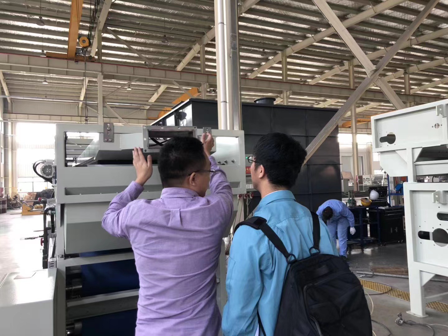 Customers Visit Our Factory